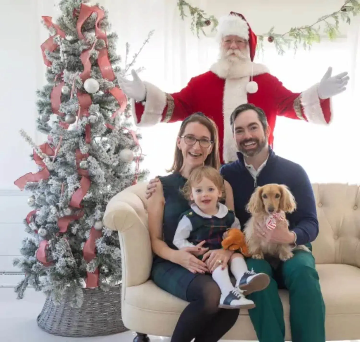 Pete Harrison ’01 with family at Christmas time.