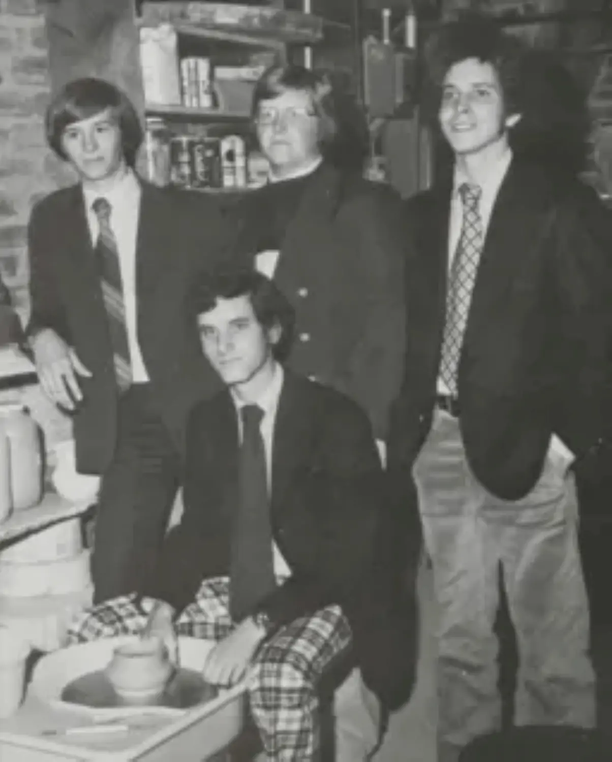 Richard Connell ’74 in a visual arts class while a student at Avon Old Farms.