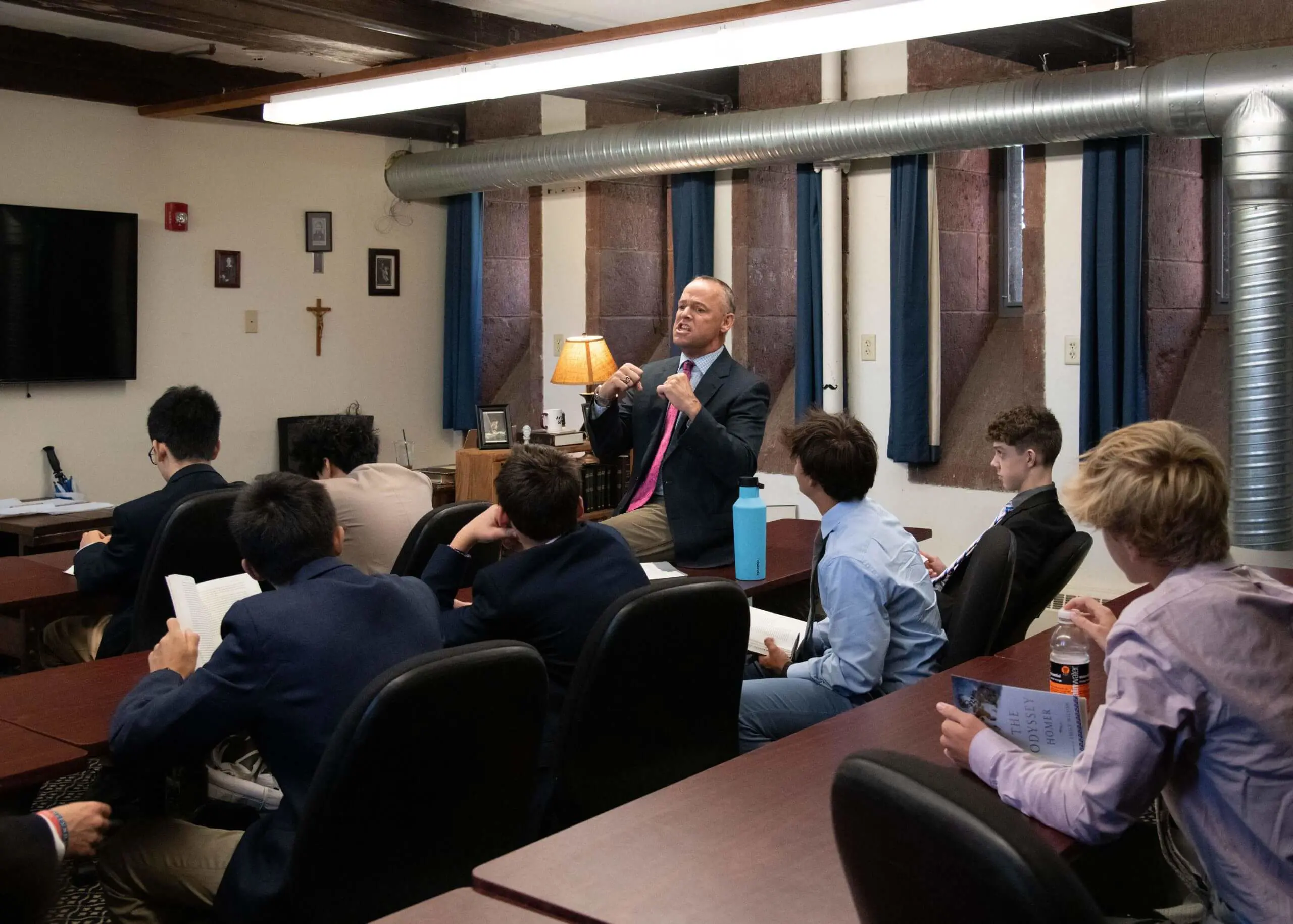 Avon Old Farms students in an English class.