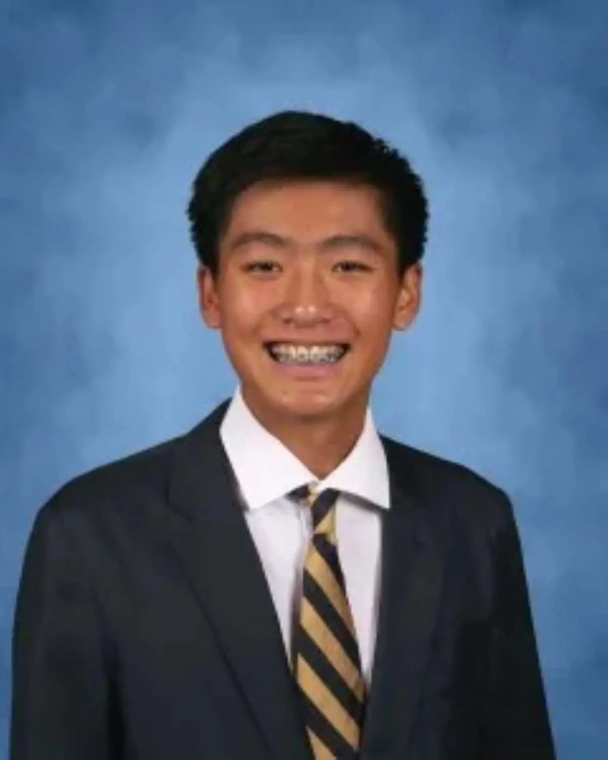  Steven Tan ’25 Boarding Student