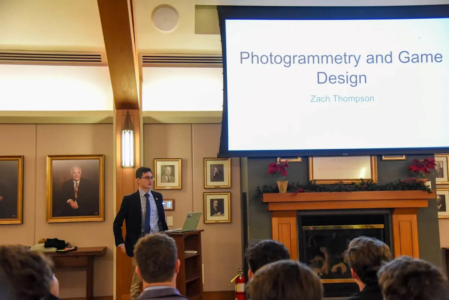 Zachary Thompson ’26 giving AIP presentation on Photogrammetry and Game Design to fellow students.