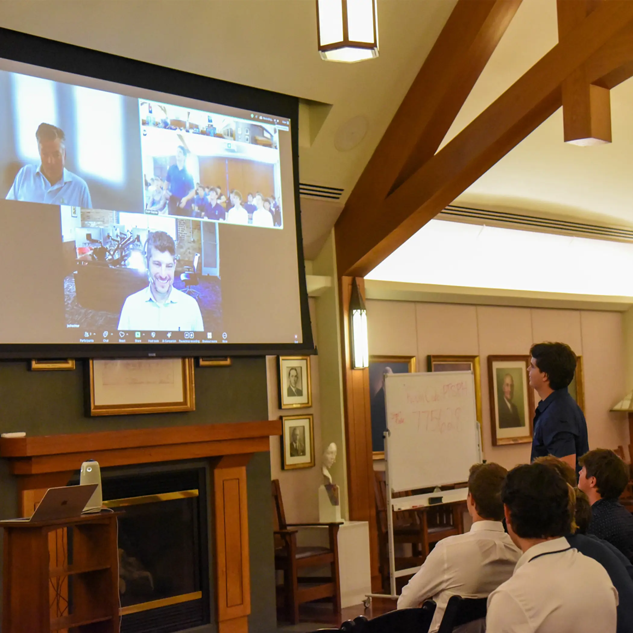 R.E.A.L. Learning in Action: Econ Students Learn about 2008 Financial Crash from Inside Sources